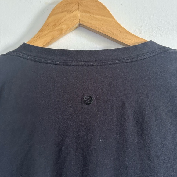 Lululemon Athletica Black Little Bit of Love Pima Cotton Classic V-Neck Tee - Picture 4 of 5
